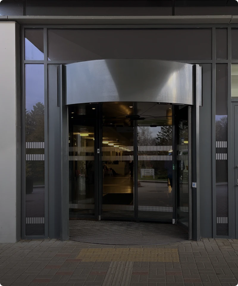 Modern building revolving door